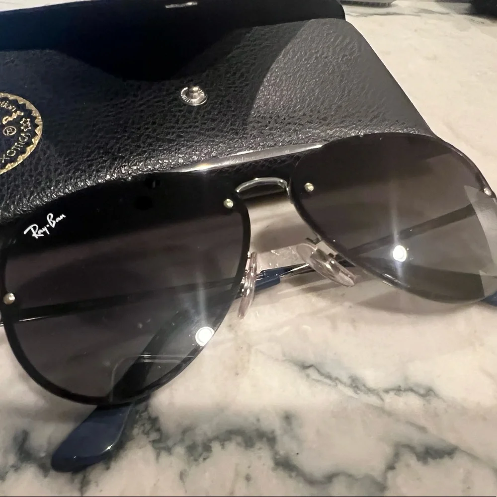 Authentic kids rayban aviators with case.